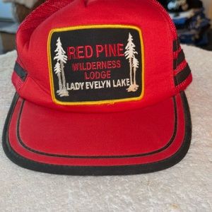 Vintage 80’s Three Strips Red Pines Wilderness Lodge Hat.